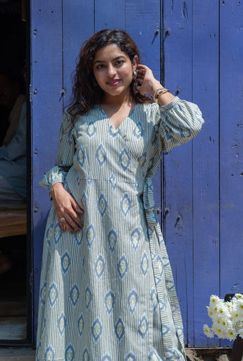 Neera Ikat Wrap