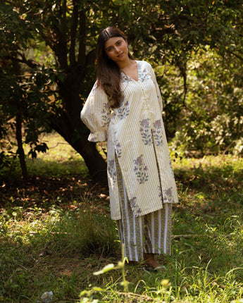 Marigold long blouse with poppy pants